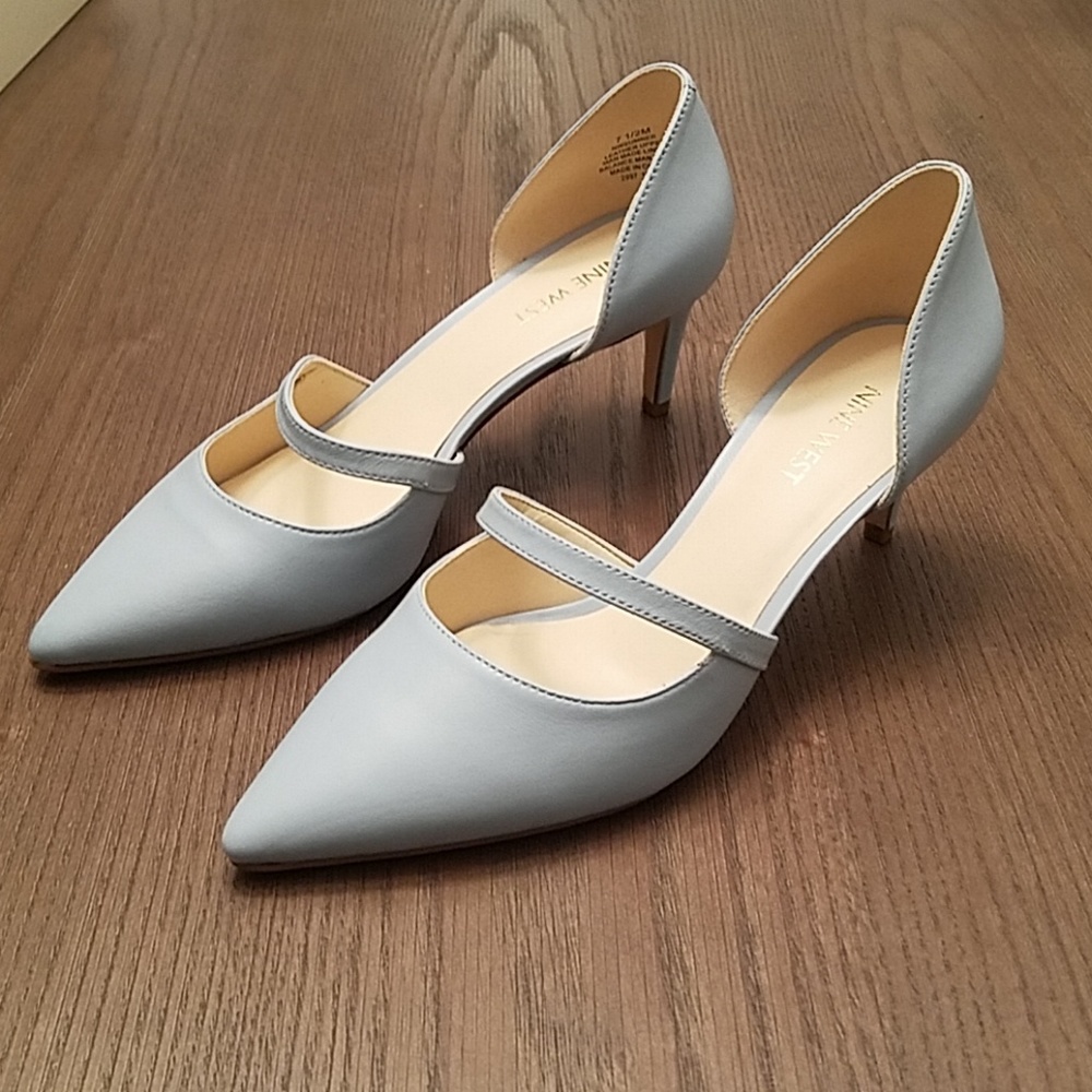 Women's Nine West Light Blue High Heels. Brand New